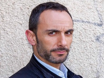 ניב רז - קריין- שחקן